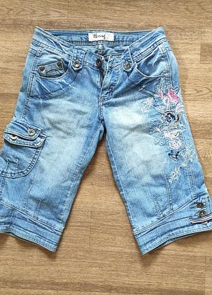Джинсовые шорты с карманами бриджи с вышивкой