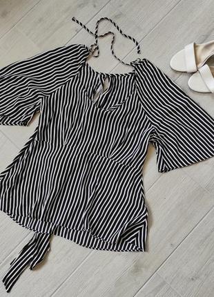 Блуза с расклешенными рукавами 💯 вискоза