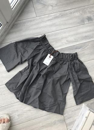 Топ блуза в мелкую точку серый