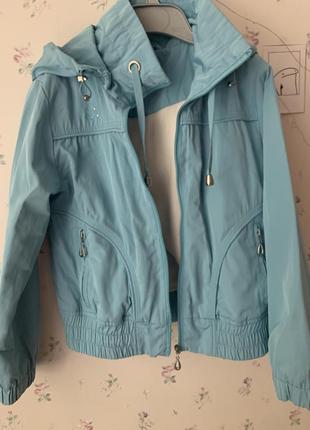 Курточка вітровка фірми sela
