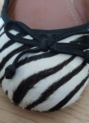 Кожаные туфли с зебровым принтом2 фото