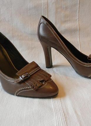 Шкіряні туфлі zara р. 36 см