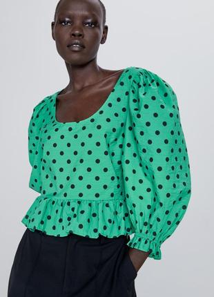 Шикарна бавовняна зелена блуза топ в горох з об'ємними рукавами