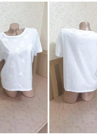 Блузка с вышивкой.