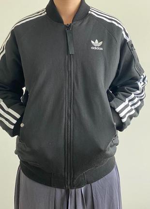 Бомбер adidas