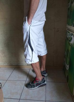 Белые шорты, бриджи, капри. шорты reebok (оригинал). спортивные шорты.6 фото