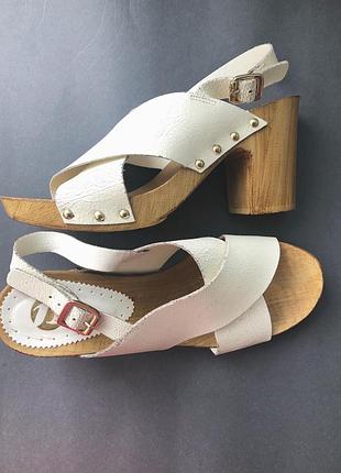 Босоніжки bata 39 eu