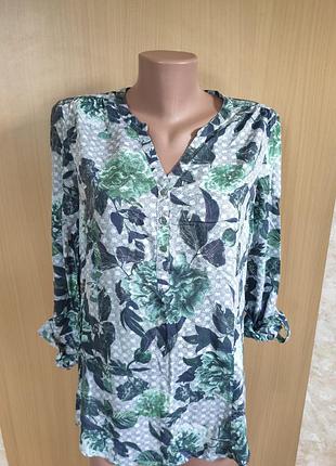 Легкая серая приятная блуза в цветочный принт 100% модал - экологически чистой ткани