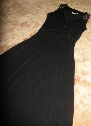 Лаконичное платье тонкого трикотажа из вискозы new look с расклешенной юбкой5 фото