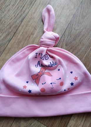 Шапочка для малышки 6-9 месяцев розового цвета