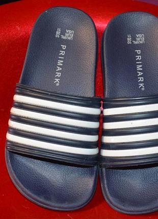 Шльопанці primark 2