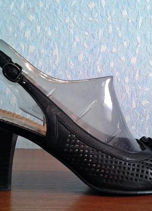 Босоніжки gotti