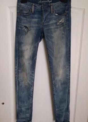 Джинсы