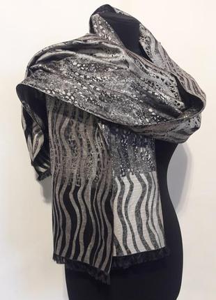 Роскошный дизайнерский шелковый шарф от christian fischbacher