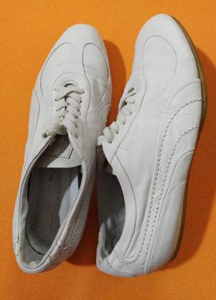 Кросовки кожаные