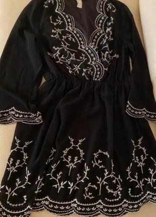 H&m шикарное платье с вышивкой