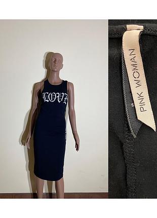 Черное платье с принтом