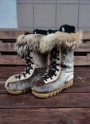 Ботинки из кожи тюленя и меха койота fourrures grenier канада1 фото