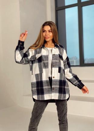 Офігенне кашемірове пальто сорочка кашемір кишені гудзики