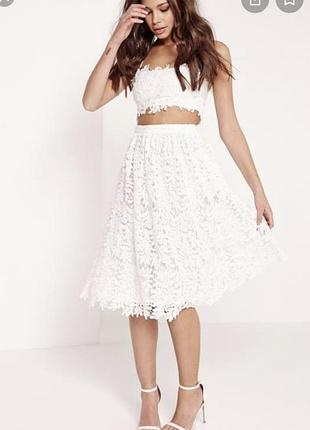 Шикарна білосніжна мереживна спідниця