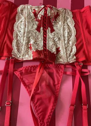 Комплект белья victorias secret vs виктория сикрет трусики лиф пояс бра4 фото
