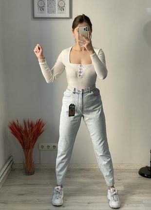 Джинсы мом denim co2 фото