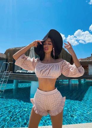 Літній костюм з прошвы