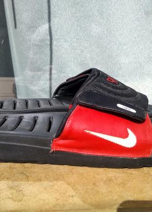 Сандалі сланці nike Team 90 41р