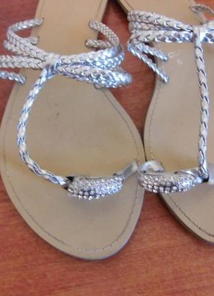 Летние босоножки.