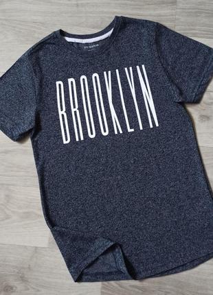 Моднячая футболка primark на 8-9 лет