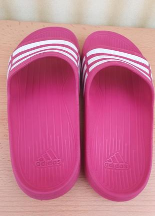 Тапочки adidas 34 р.  duramo slide 21,5 см. сланцы5 фото