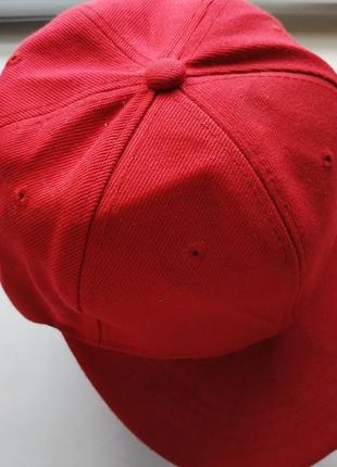 Бейсболка, реперка, кепка з прямим козирком