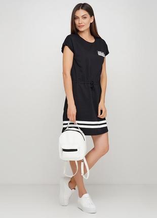 Жіночий маленький білий рюкзак трансформер для міста