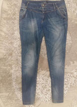 Джинсы only
