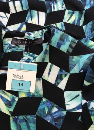 Нереально красивое и стильное брендовое платье.