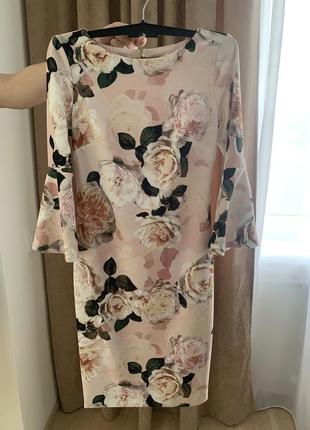 Платье нежное красивое