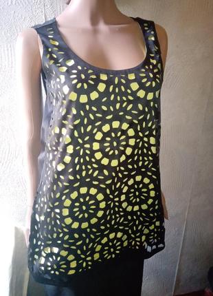 Стильна та красива майка розпродаж