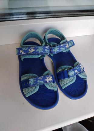 Босоніжки clarks