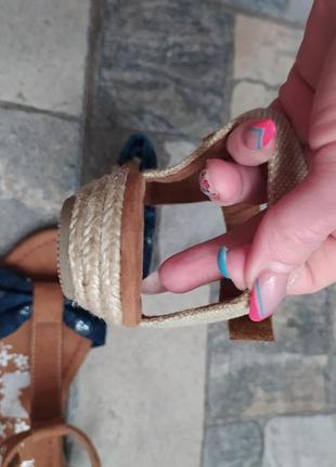 Босоніжки 3