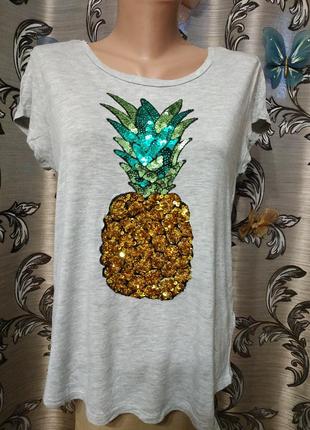 Жіноча Футболочка.