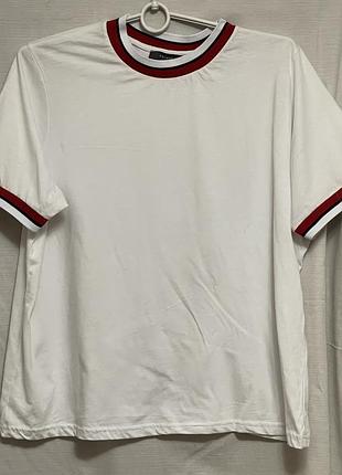 Пречудова футболка primark