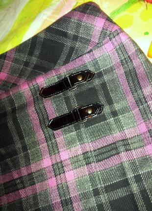 Якісна вовняна спідниця в клітку,на запах,46-50разм,gerry weber.