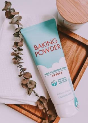 Очищающая пенка для жирной и комбинированной кожи etude house baking powder pore cleansing foam