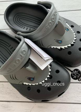 Crocs kids classic i am shark black кроксы тапки крокс шлепки4 фото