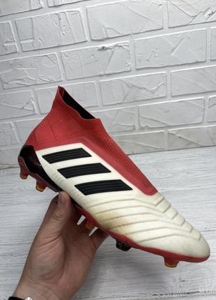 Бутсы adidas predator