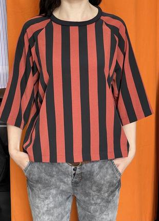 Класна футболка блузка monki
