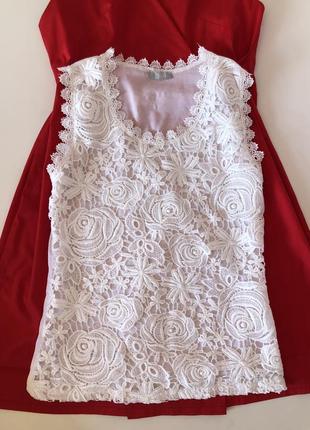 Красива мереживна майка