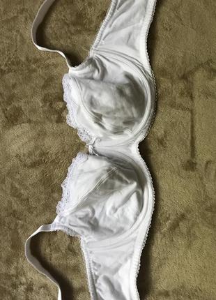 Бюстгалтер