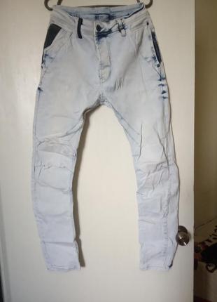Мужские джинсы светлые стильные в отличном состоянии2 фото