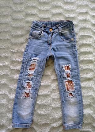 Модные джинсы на девочку1 фото